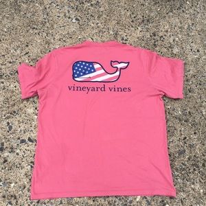 Vineyard Vines Tops - Vineyard Vines T-shirt Vineyard Vines Tops - Vineyard Vines T-shirt